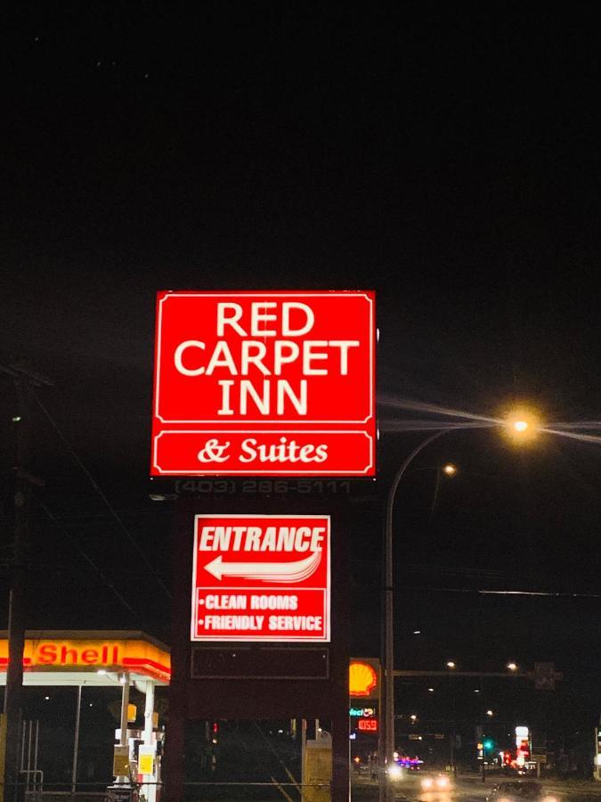 Red Carpet Inn & Suites YYC Exterior foto